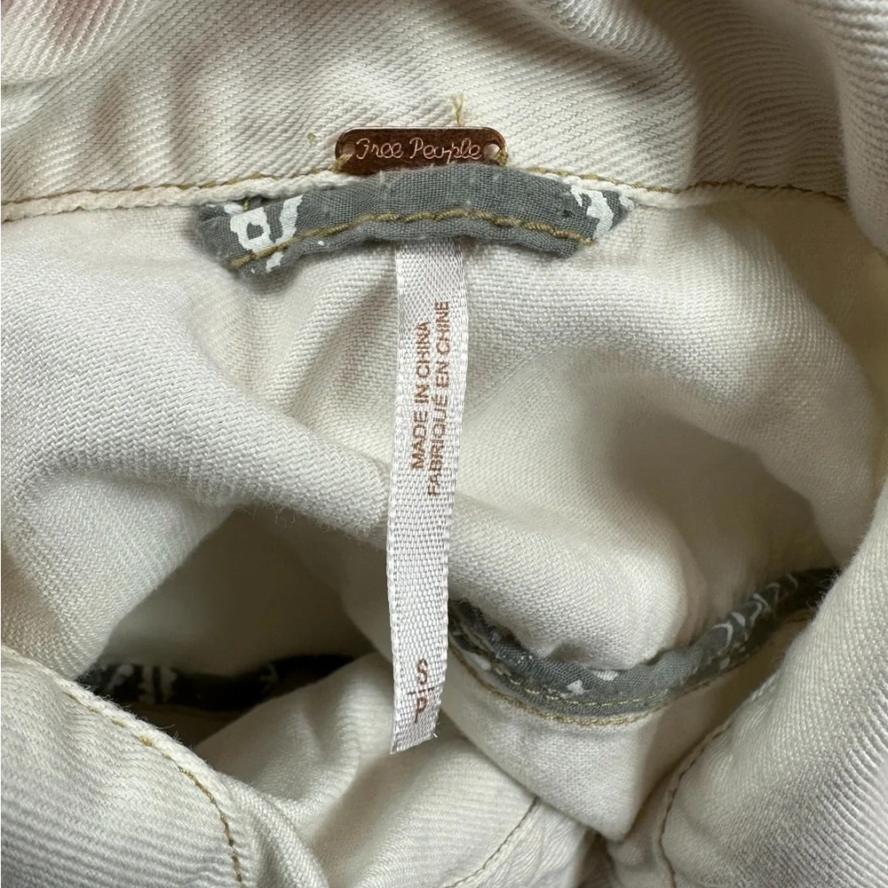 FREE PEOPLE: Fitted Cream Denim Jean Jacket - Size Small - Picture 9 of 11